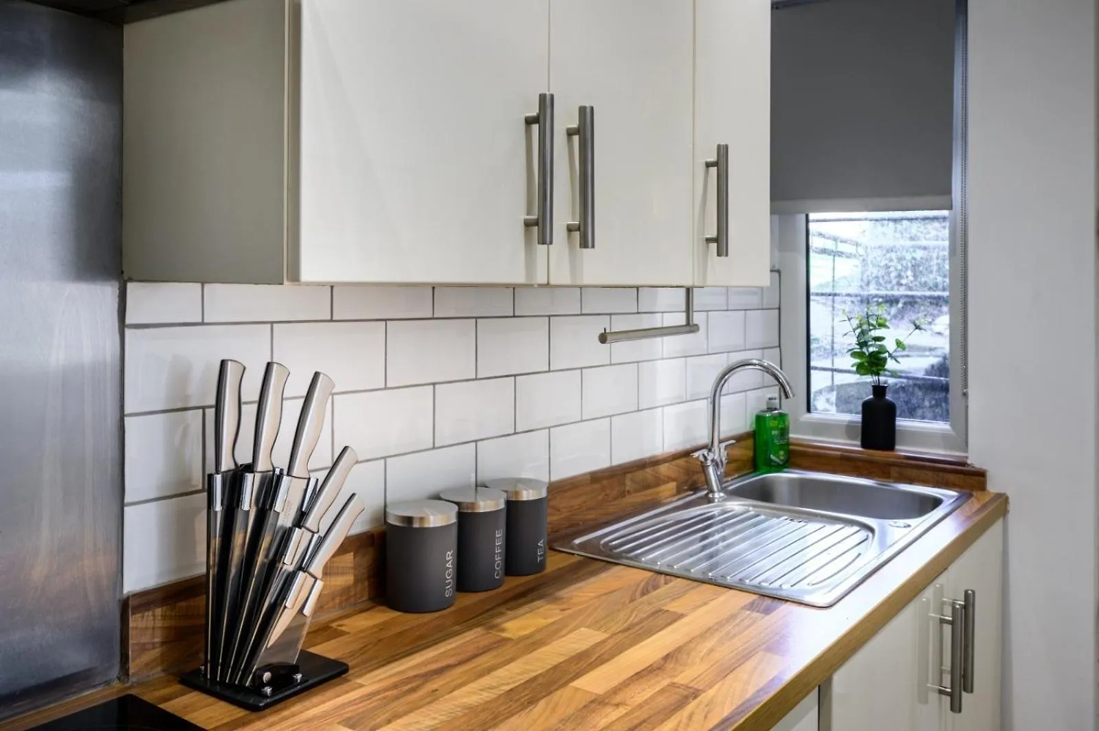 Home In West Yorkshire, Close To Leeds City Center, Sleeps 3! Batley
